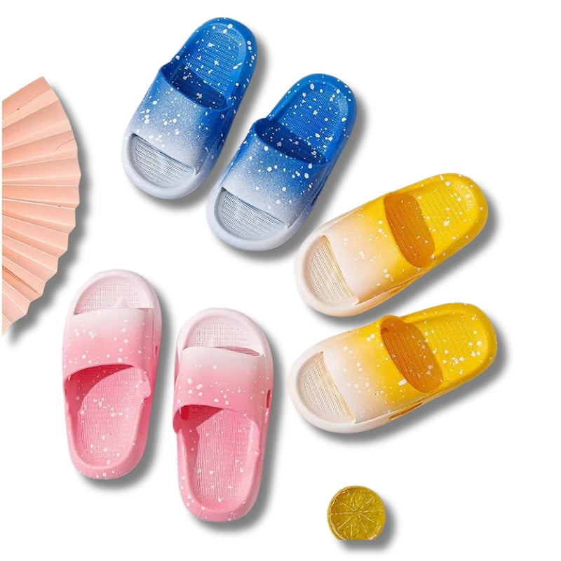 Claquette enfant - Modèle Paint – claquettes colorées en dégradé avec motifs éclatants, vue de dessus, en mesh respirant
