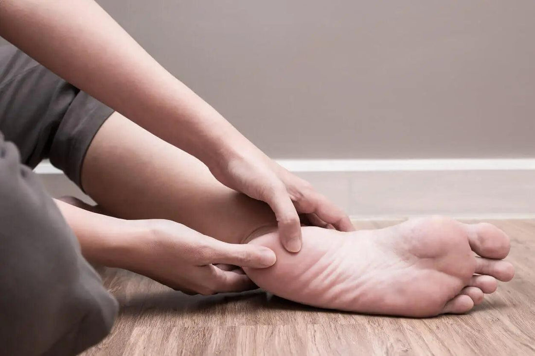 Comment traiter la fasciite plantaire - Confort Orthopédique