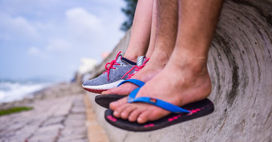 Quels types de chaussures orthopédiques sont recommandés pour les pieds plats ? : Comparatif 2026 pour allier confort et style