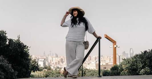 Comment intégrer des espadrilles blanches dans votre garde-robe estivale ?