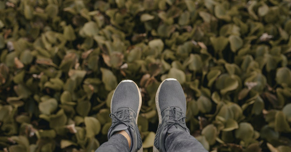 chaussure voute plantaire femme : Comparatif 2026 pour allier confort et style