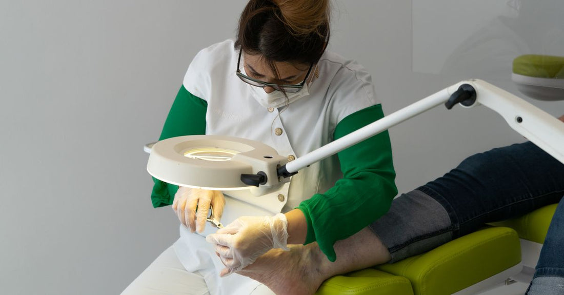 Comment Compeed peut soulager la douleur d’un hallux valgus après une journée debout