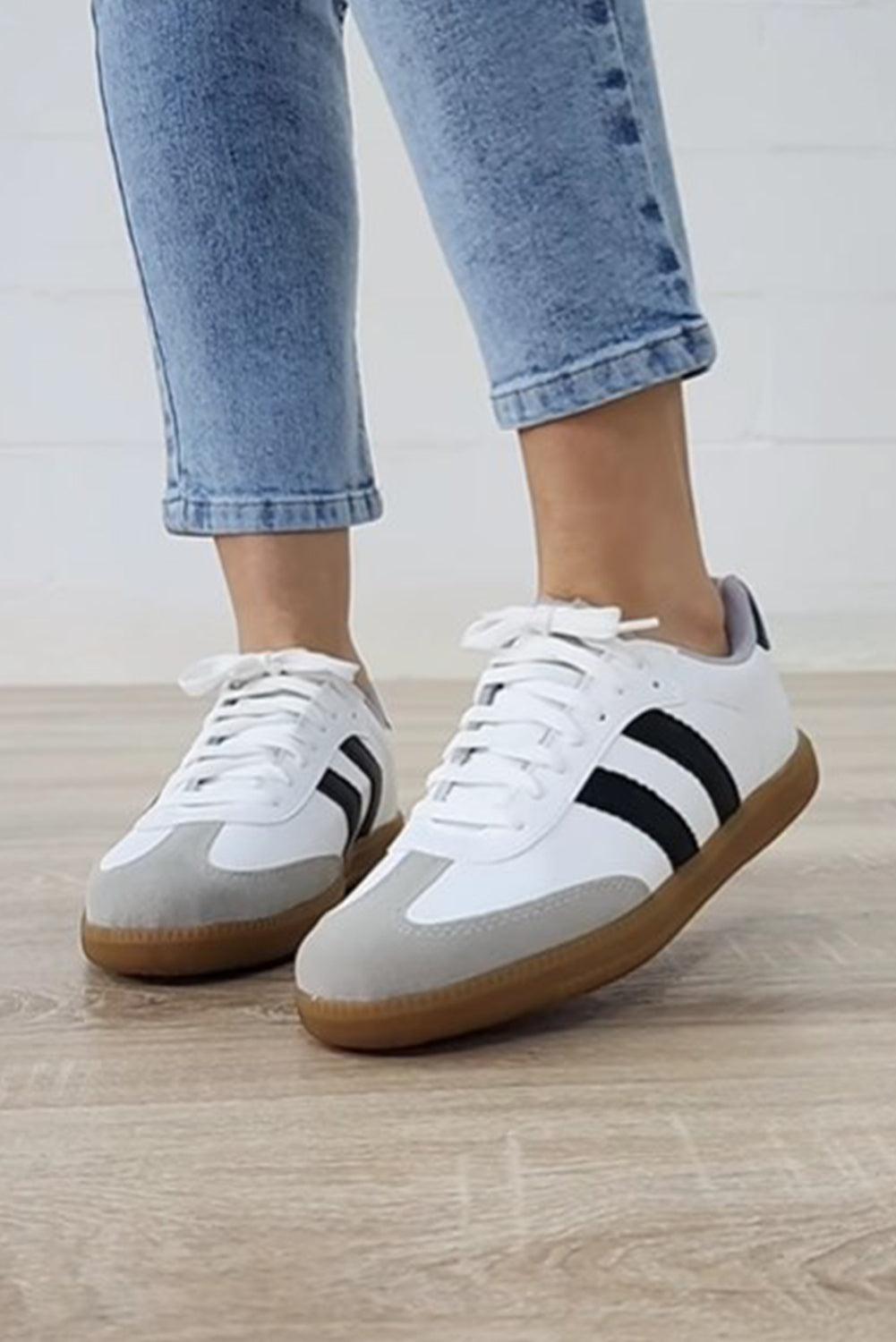 Chaussures orthopédiques femme plates rayées à lacets Katia - Confort Orthopédique