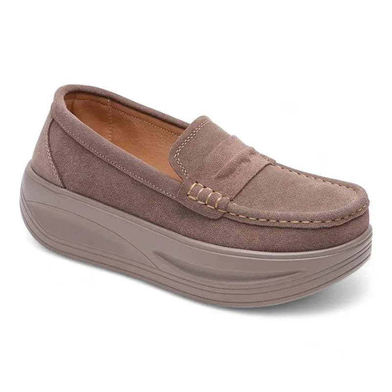 mocassini ortopedici da donna con zeppa in finto camoscio