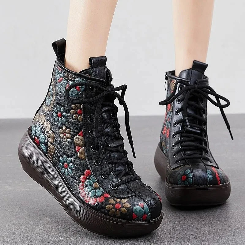 Lightweight ethnic style boots for women