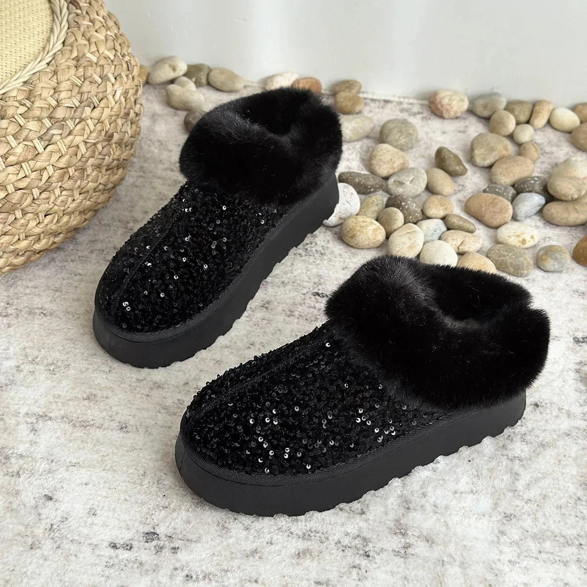 Chaussons Femme Tendance - Peluche Courte Douce - Style Élégant