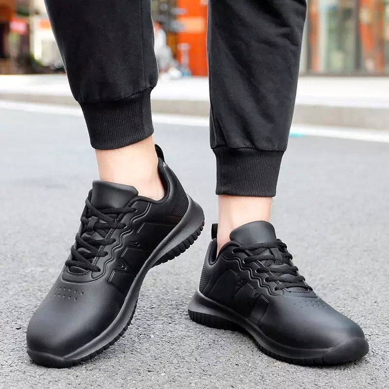 Chaussures adaptées aux semelles orthopédiques