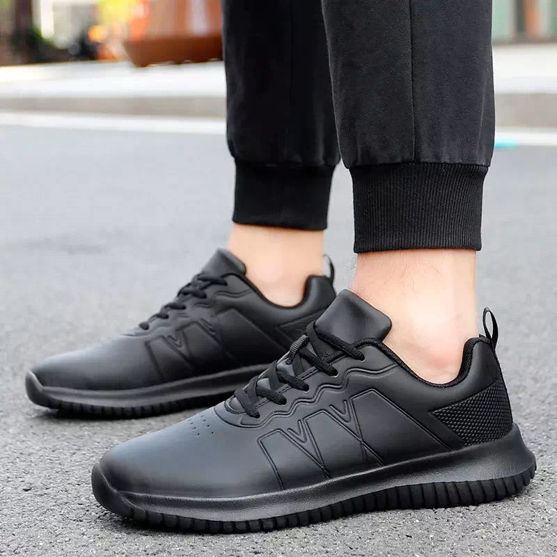 Chaussures adaptées aux semelles orthopédiques - 39 / Black