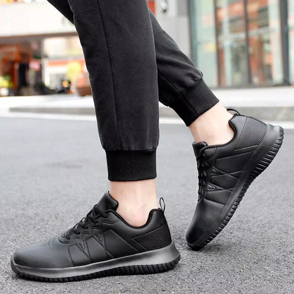 Chaussures adaptées aux semelles orthopédiques - 40 / Black