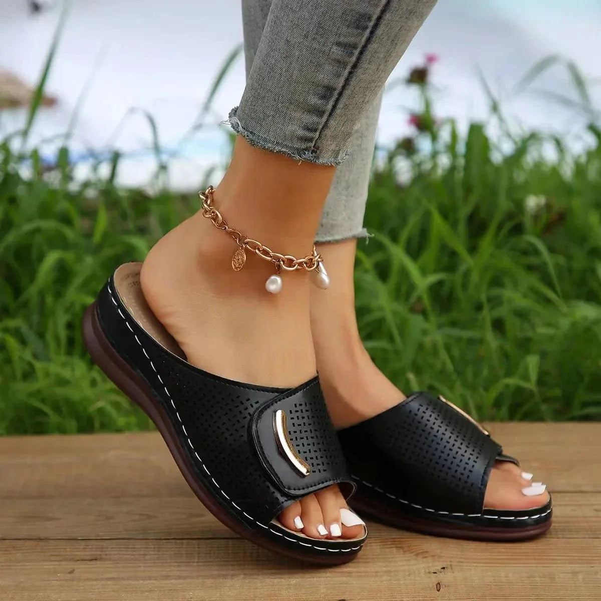 Claquette Orthopédique Femme Confortable et Élégante - Noir / 39