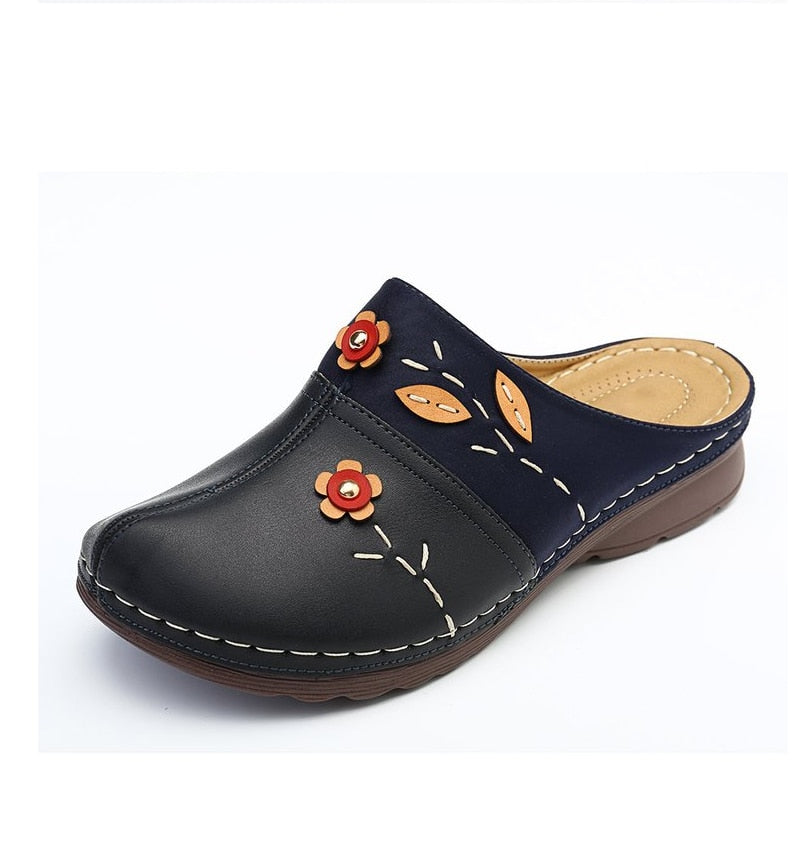 Soft Comfortable Clogs with Flower Patterns