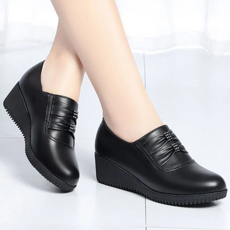 Zinda Women's Artificial Leather Flat Shoes